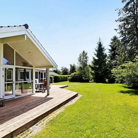 Three-bedroom Holiday In 15 Дом отдыха Vejby