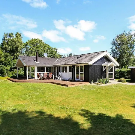 Дом отдыха Three-bedroom Holiday In 15 Vejby