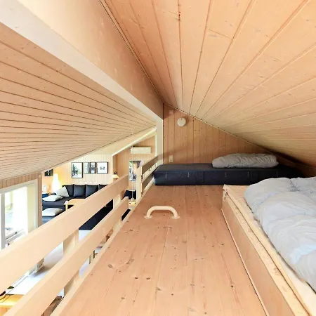 Three-bedroom Holiday In 15 Vejby